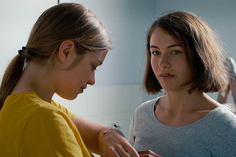 ガール・アンド・スパイダー : 作品情報・キャスト・あらすじ・動画