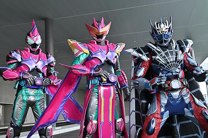 リバイスForward 仮面ライダーライブ＆エビル＆デモンズ : 作品