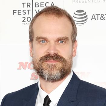 デヴィッド・ハーバー直筆サイン入り2Lサイズ写真…David Harbour Amazon.co.jp: デニスリチャーズ直筆サイン入り2Lサイズ写真