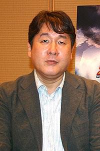 「大脱走」と露映画「誓いの休暇」が大好きだという長崎氏