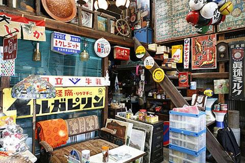 電球商会の商品はその多くが本物の骨董品