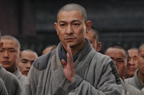 アンディ・ラウが道に目覚める侯杰を熱演