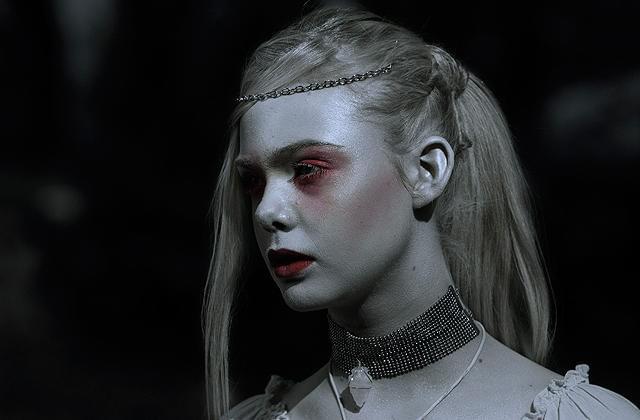 (C)Zoetrope Corp. 2011