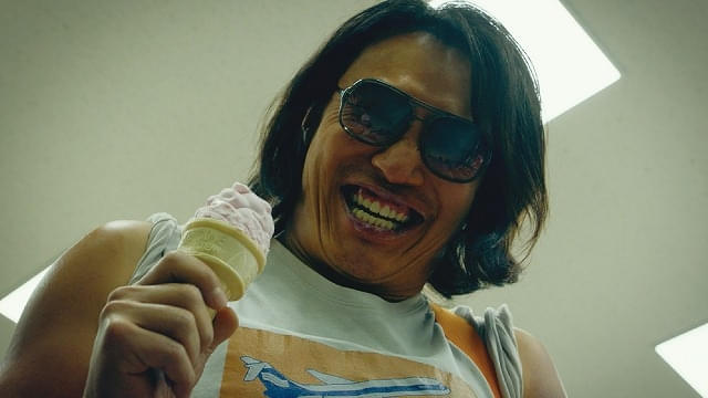 顔が怖過ぎる